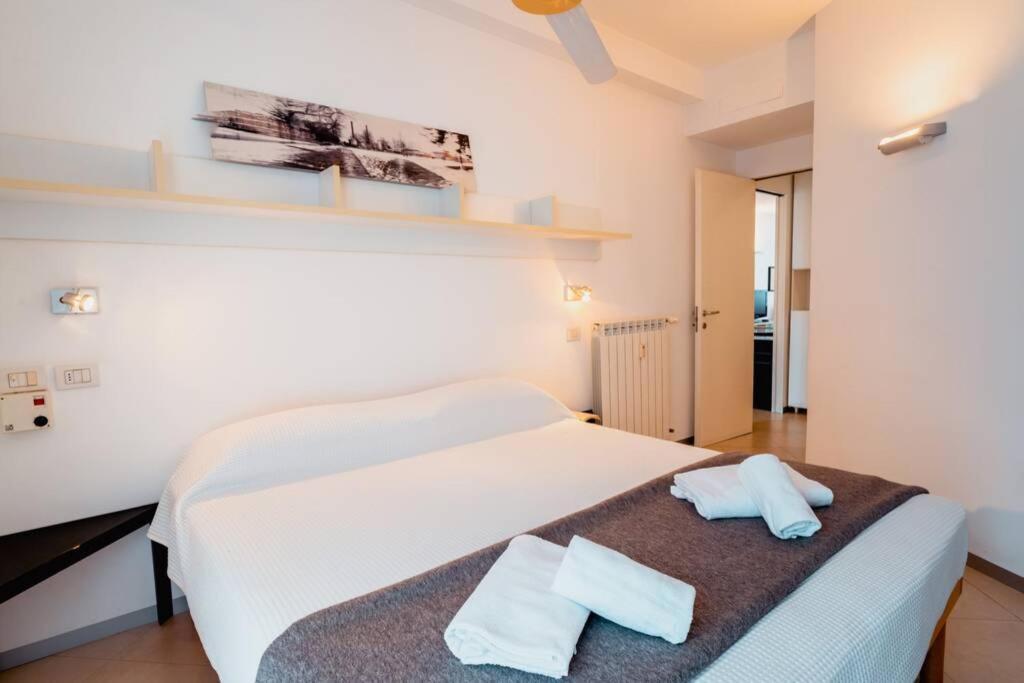 Grand Central Ventimiglia - Wifi & Parking Exterior photo
